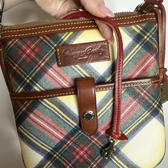 DOONEY & BOURKE Leather Letter Carrier Bag Tartan Print Crossbody Preppy y2k - Picture 11 of 16